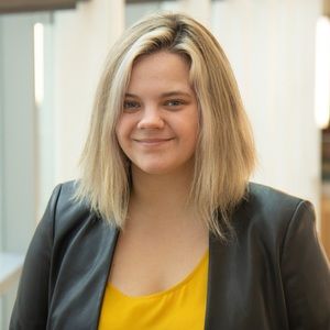 Meet your Posher, Emily